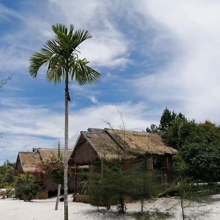 كوه رونغ ساملوم Green Blue Beach Hostel المظهر الخارجي الصورة