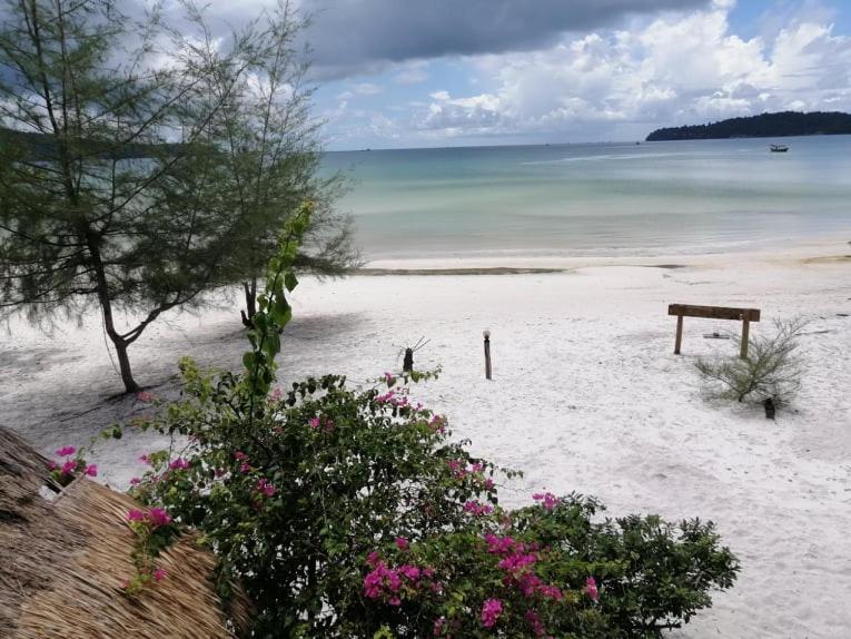 كوه رونغ ساملوم Green Blue Beach Hostel المظهر الخارجي الصورة