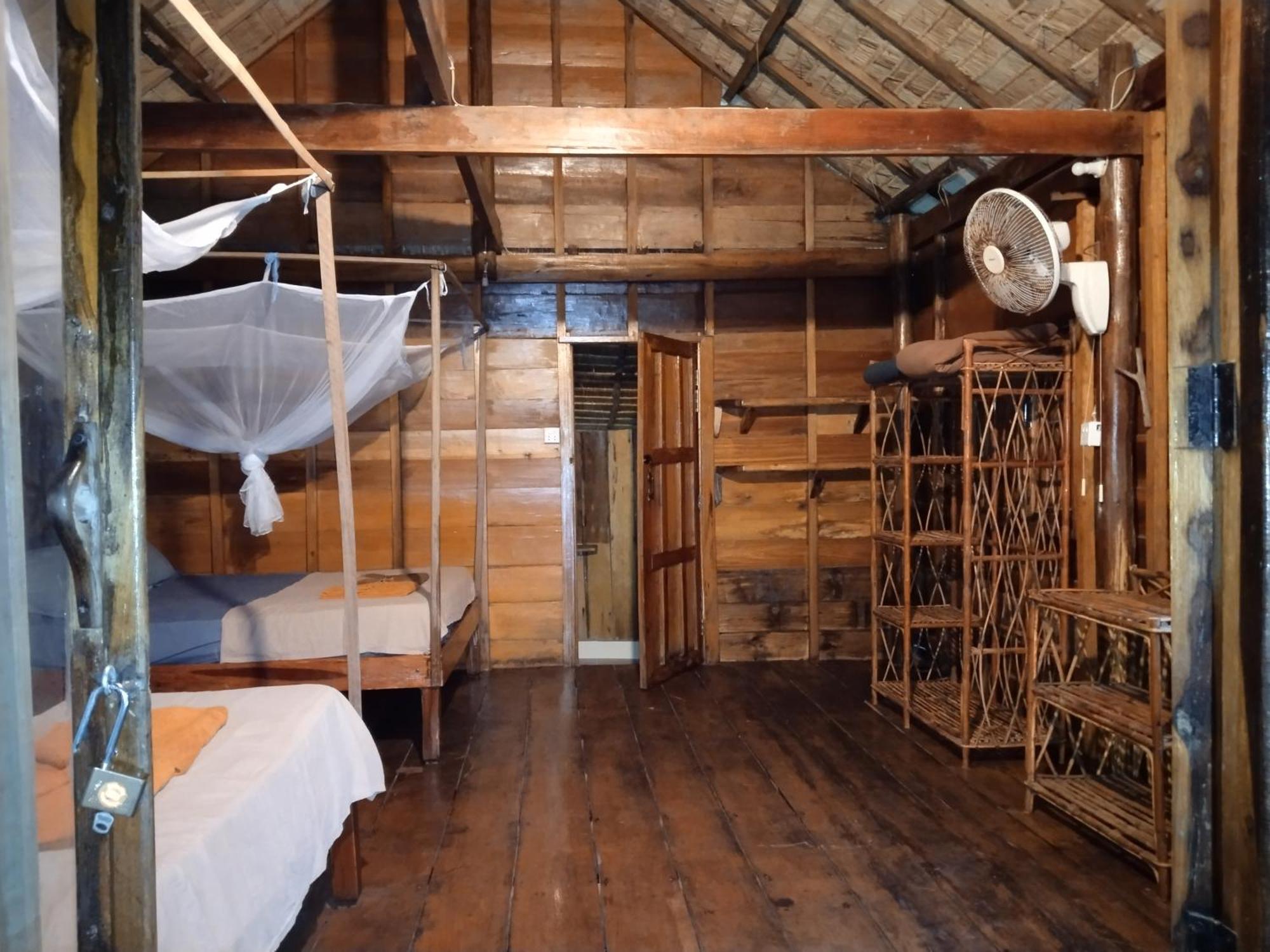 كوه رونغ ساملوم Green Blue Beach Hostel المظهر الخارجي الصورة